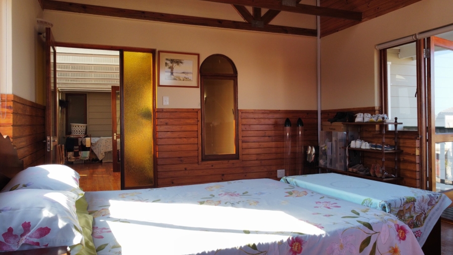5 Bedroom Property for Sale in Hersham Western Cape